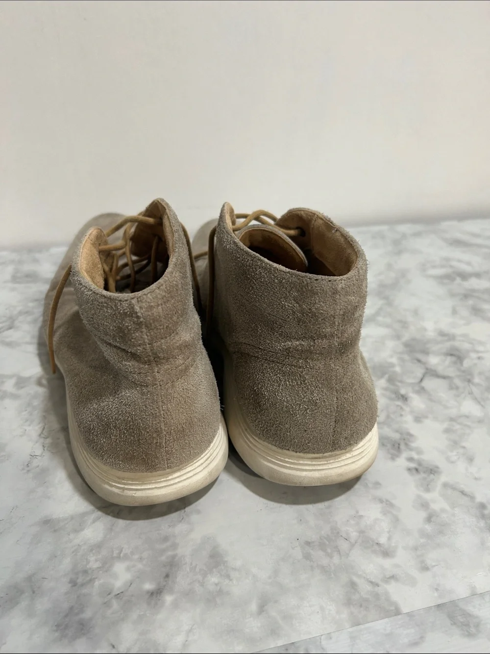 Cole Haan Men's Suede Chukka Boots in Taupe Sz 10 1/2